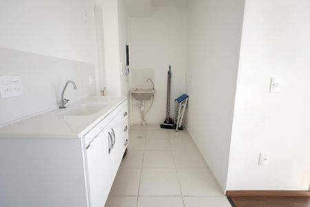 Cozinha e Área de Serviço de apartamento para alugar com 2 quartos, 35m² em Parque Erasmo Assunção, Santo André