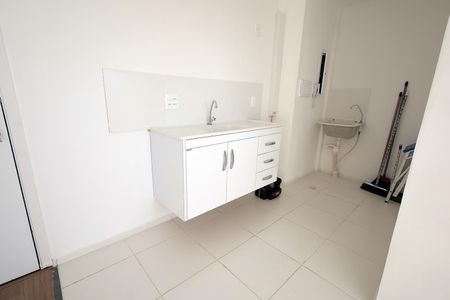 Apartamento para alugar com 35m², 2 quartos e 1 vaga Apartamento para alugar com 35m², 2 quartos e 1 vagaCozinha e Área de Serviço