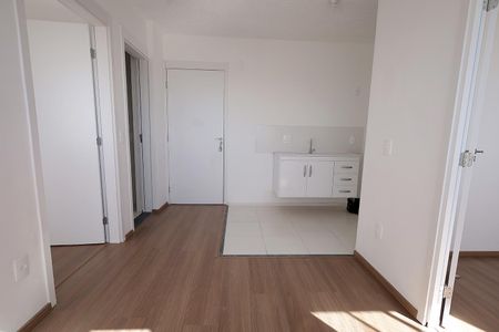 Sala de apartamento para alugar com 2 quartos, 35m² em Parque Erasmo Assunção, Santo André