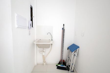 Apartamento para alugar com 35m², 2 quartos e 1 vaga Apartamento para alugar com 35m², 2 quartos e 1 vagaCozinha e Área de Serviço