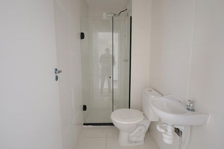 Banheiro de apartamento para alugar com 2 quartos, 35m² em Parque Erasmo Assunção, Santo André