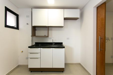 Cozinha de apartamento para alugar com 1 quarto, 30m² em Cidade Mãe do Céu, São Paulo
