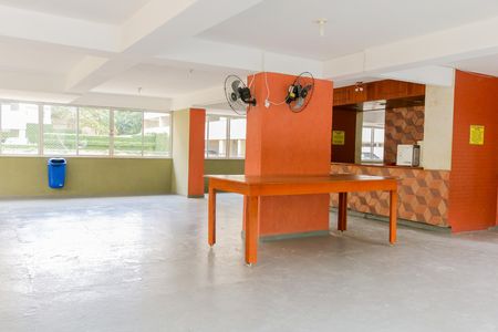 Apartamento para alugar com 70m², 2 quartos e 1 vaga Apartamento para alugar com 70m², 2 quartos e 1 vagaÁrea comum - Salão de festas