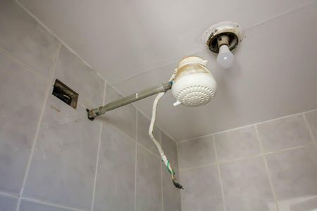 Banheiro de serviço de apartamento à venda com 2 quartos, 70m² em Méier, Rio de Janeiro