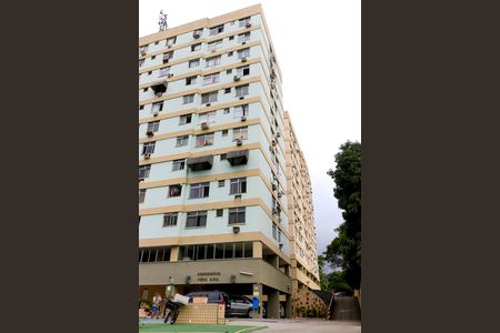 Apartamento para alugar com 70m², 2 quartos e 1 vaga Apartamento para alugar com 70m², 2 quartos e 1 vagaFachada