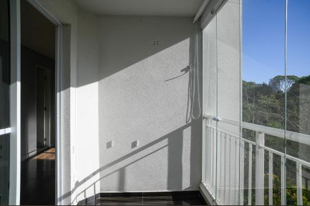 Apartamento à venda com 63m², 2 quartos e 1 vaga Apartamento à venda com 63m², 2 quartos e 1 vagaVaranda
