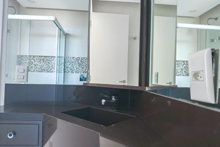 Banheiro da Suite 1 de apartamento à venda com 3 quartos, 174m² em Humaitá, Rio de Janeiro