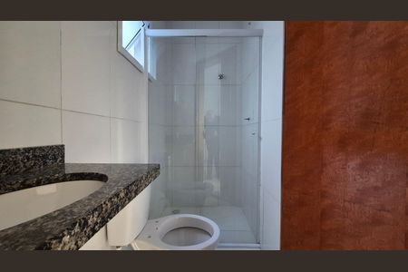 Banheiro de apartamento para alugar com 2 quartos, 90m² em Jardim Guarará, Santo André