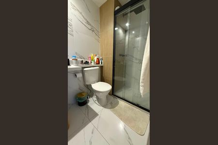 Banheiro de apartamento à venda com 2 quartos, 56m² em Vila Moraes, São Paulo