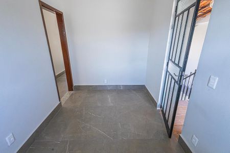 sala de casa para alugar com 3 quartos, 79m² em Candelária, Belo Horizonte