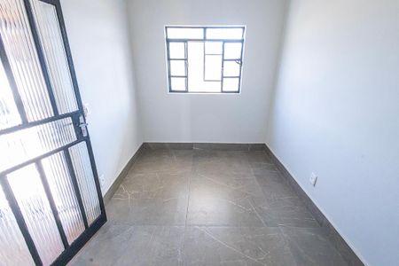 Casa para alugar com 79m², 3 quartos e 1 vaga Casa para alugar com 79m², 3 quartos e 1 vagasala