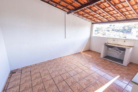 area de serviço de casa para alugar com 3 quartos, 79m² em Candelária, Belo Horizonte