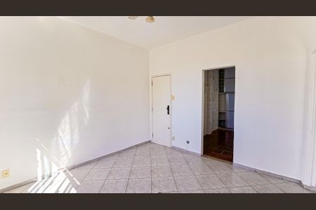 Sala de apartamento para alugar com 2 quartos, 50m² em Pilares, Rio de Janeiro