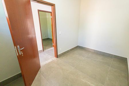quarto 1 de casa para alugar com 3 quartos, 58m² em Candelária, Belo Horizonte