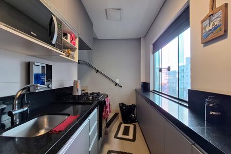 Apartamento à venda com 96m², 2 quartos e 1 vaga Apartamento à venda com 96m², 2 quartos e 1 vagaCozinha
