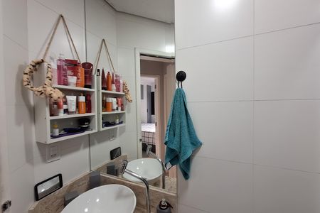 Apartamento à venda com 96m², 2 quartos e 1 vaga Apartamento à venda com 96m², 2 quartos e 1 vagaBanheiro