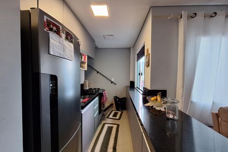 Apartamento à venda com 96m², 2 quartos e 1 vaga Apartamento à venda com 96m², 2 quartos e 1 vagaCozinha