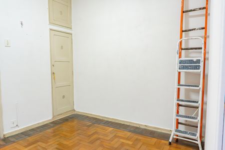 Apartamento à venda com 33m², 1 quarto e sem vaga Apartamento à venda com 33m², 1 quarto e sem vagaSala