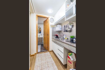 Cozinha de apartamento à venda com 1 quarto, 40m² em Alphaville Industrial, Barueri