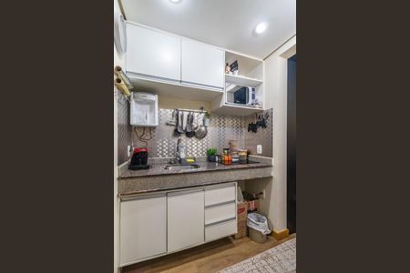 Cozinha de apartamento à venda com 1 quarto, 40m² em Alphaville Industrial, Barueri