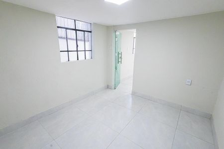 quarto 1 de casa para alugar com 3 quartos, 55m² em Candelária, Belo Horizonte