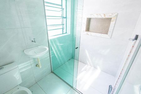 banheiro de casa para alugar com 3 quartos, 55m² em Candelária, Belo Horizonte