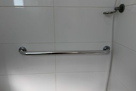 Banheiro da Suíte de apartamento para alugar com 1 quarto, 50m² em Itararé, Santos