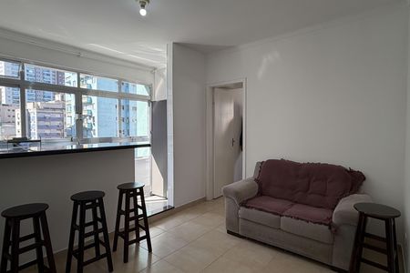 Sala de apartamento para alugar com 1 quarto, 50m² em Itararé, Santos