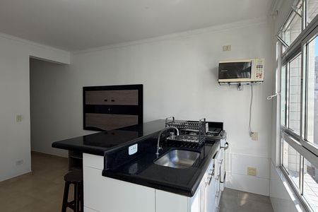 Cozinha e Área de Serviço de apartamento para alugar com 1 quarto, 50m² em Itararé, Santos