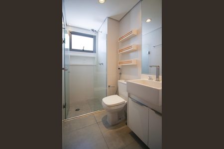 Apartamento à venda com 101m², 2 quartos e 2 vagas Apartamento à venda com 101m², 2 quartos e 2 vagasBanheiro da Suíte 1