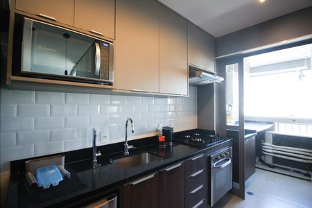 Apartamento à venda com 101m², 2 quartos e 2 vagas Apartamento à venda com 101m², 2 quartos e 2 vagasCozinha