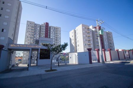 Apartamento para alugar com 49m², 2 quartos e 1 vaga Apartamento para alugar com 49m², 2 quartos e 1 vagaFachada