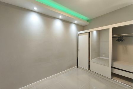 Quarto 1 de apartamento à venda com 2 quartos, 38m² em Jardim Ipaussurama, Campinas