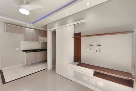 Sala de apartamento à venda com 2 quartos, 38m² em Jardim Ipaussurama, Campinas
