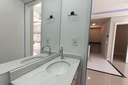 Apartamento para alugar com 38m², 2 quartos e 1 vaga Apartamento para alugar com 38m², 2 quartos e 1 vagaBanheiro