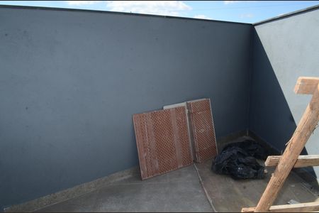 Varanda da suite 3 de casa à venda com 3 quartos, 100m² em Jardim Vitoria, Belo Horizonte