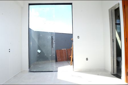 Casa à venda com 100m², 3 quartos e 2 vagasSuíte 3
