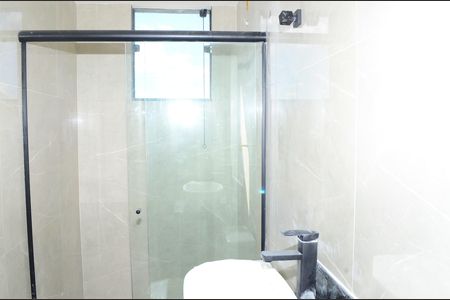 Casa à venda com 100m², 3 quartos e 2 vagasBanheiro da Suíte 2