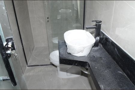 Casa à venda com 100m², 3 quartos e 2 vagasBanheiro da Suíte 2