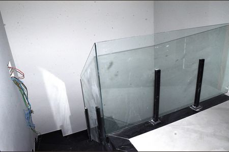 Casa à venda com 100m², 3 quartos e 2 vagasEscada