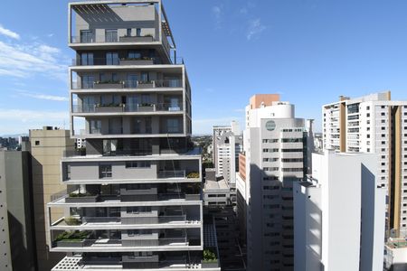 Apartamento à venda com 164m², 4 quartos e 2 vagasSacada do Quarto 3