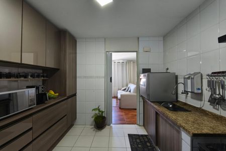 Cozinha de apartamento à venda com 3 quartos, 80m² em Jardim do Lago, Campinas