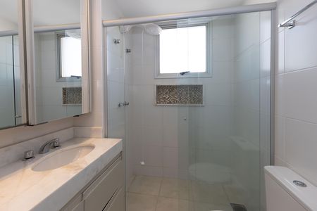 Apartamento para alugar com 70m², 2 quartos e 2 vagas Apartamento para alugar com 70m², 2 quartos e 2 vagasBanheiro da Suíte 1