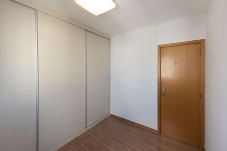 Apartamento para alugar com 70m², 2 quartos e 2 vagas Apartamento para alugar com 70m², 2 quartos e 2 vagasQuarto 1