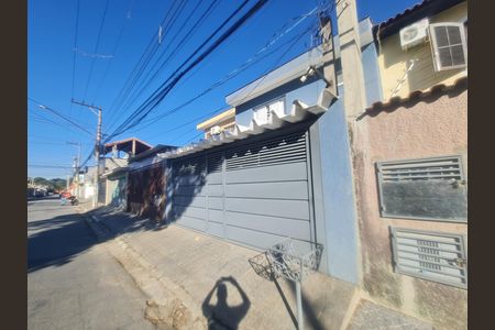 Fachada de casa à venda com 3 quartos, 223m² em Vila Adelaide Perella, Guarulhos