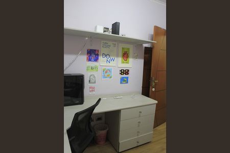 Quarto 2 de casa à venda com 3 quartos, 223m² em Vila Adelaide Perella, Guarulhos