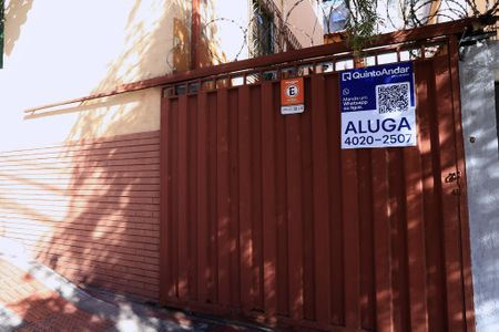 Fachada com Plaquinha de apartamento para alugar com 2 quartos, 54m² em São Lucas, Belo Horizonte