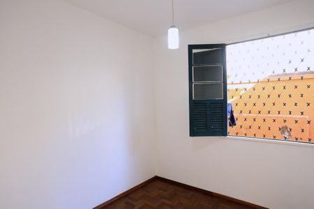 Quarto de apartamento para alugar com 2 quartos, 54m² em São Lucas, Belo Horizonte