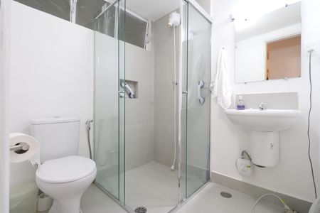 Banheiro de apartamento à venda com 1 quarto, 70m² em Vila Romana, São Paulo