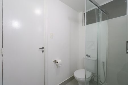 Banheiro de apartamento à venda com 1 quarto, 70m² em Vila Romana, São Paulo